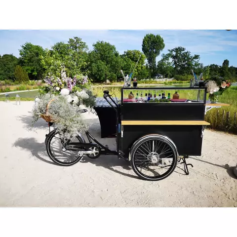 Bar &eacute;ph&eacute;m&egrave;re garden party